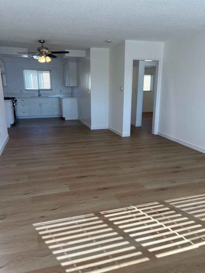 Gardena Apartment: 13801 - 13817 Van Ness Ave