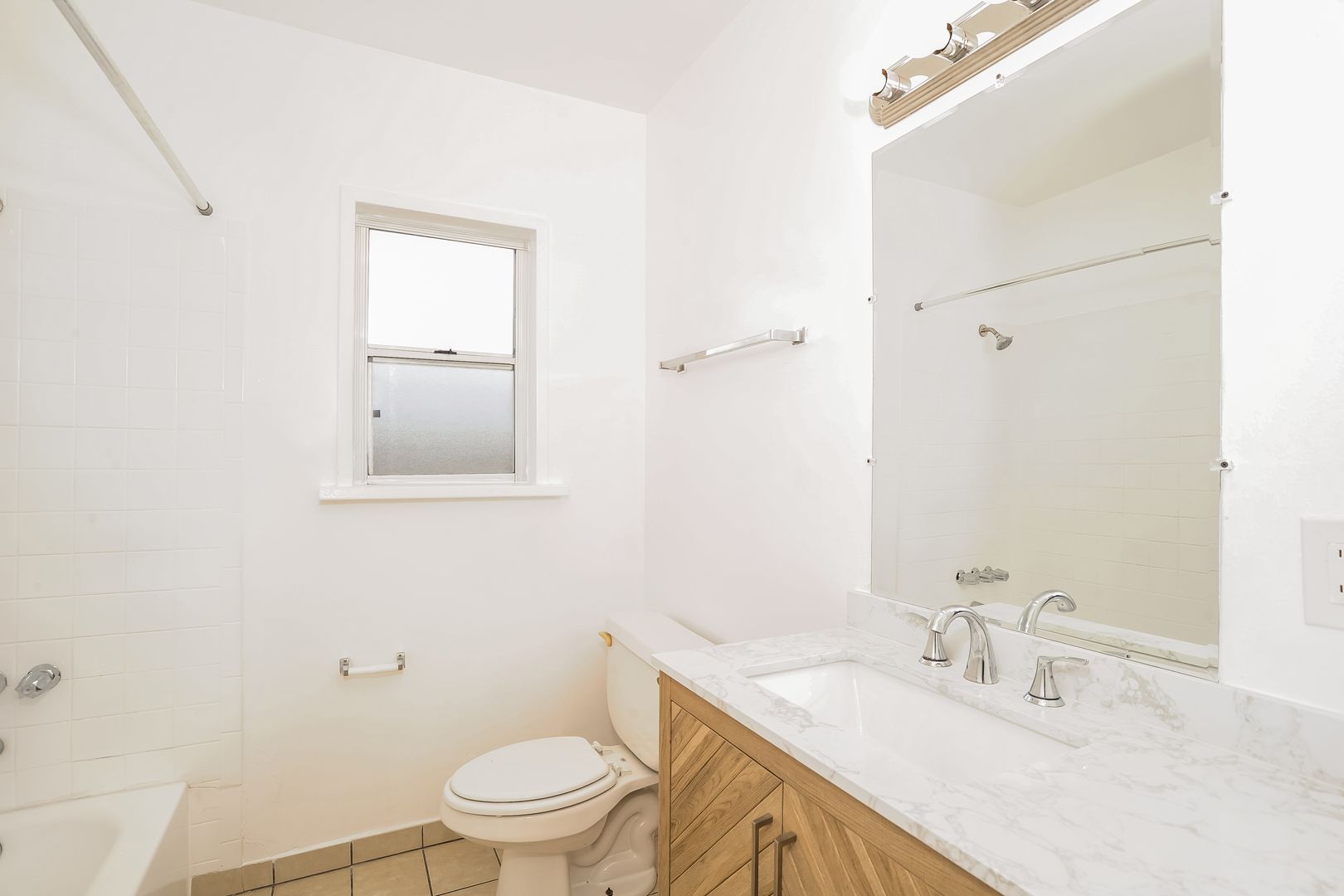 Inglewood Apartment: 837 - 839 Beach Ave