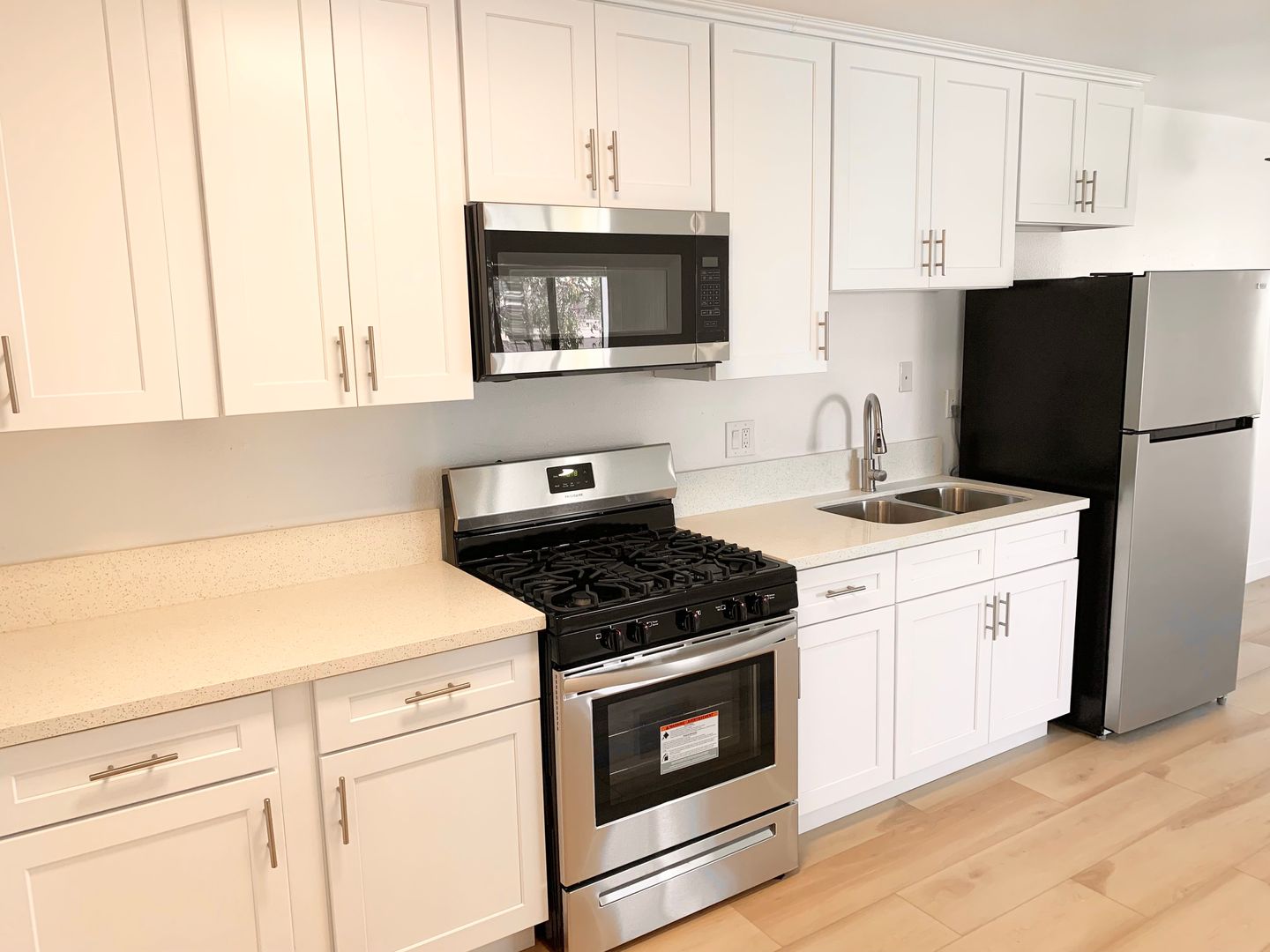 Gardena Apartment: 14011 S Budlong Ave