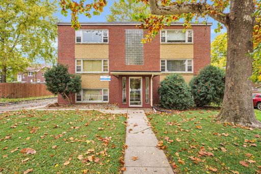 606 S Prairie St.