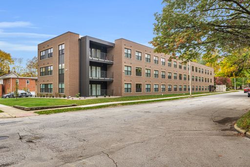 707 W Springfield - The Retreat – photo 1