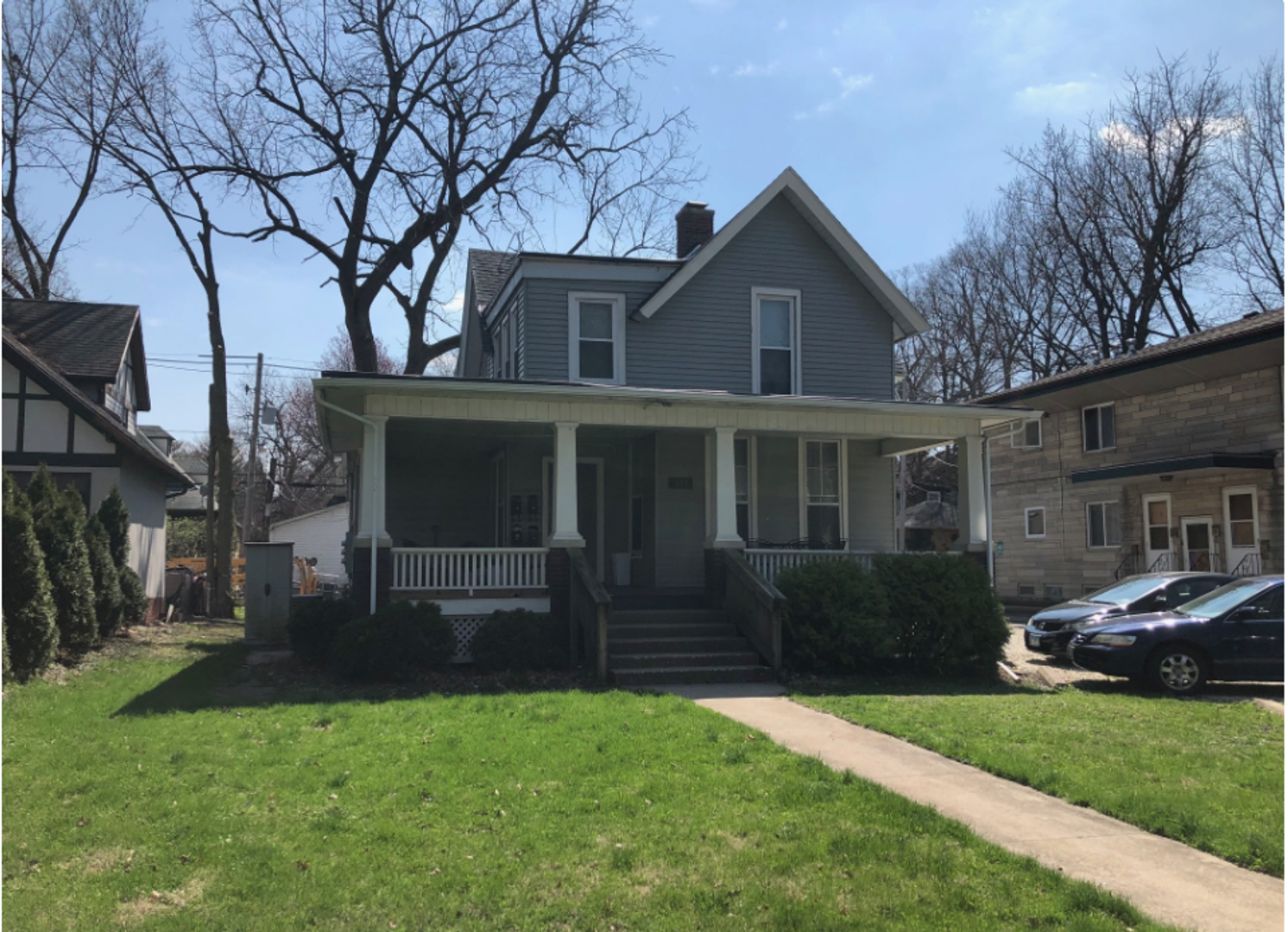 Champaign Apartment: 911 West Church Street