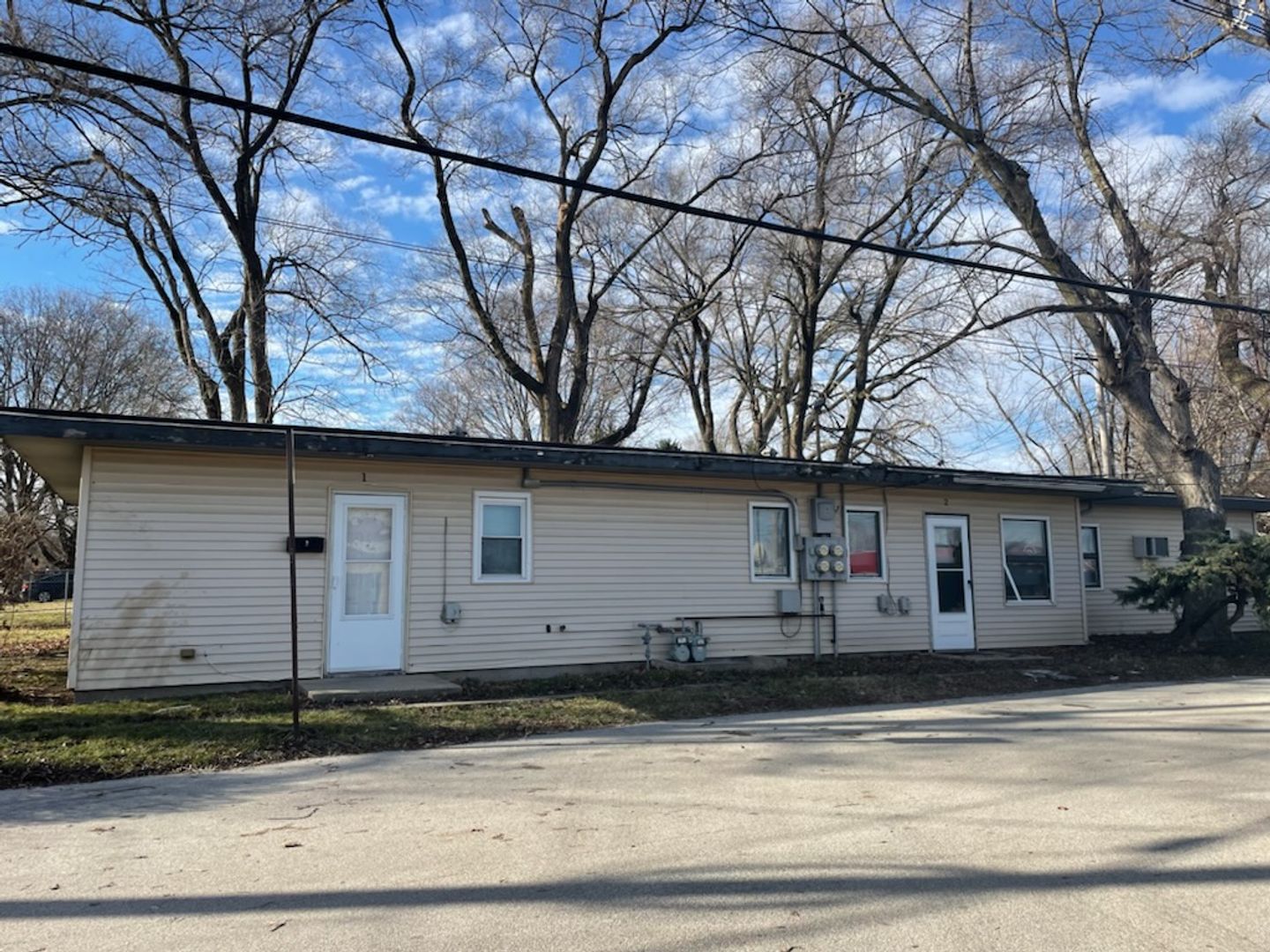 Champaign Apartment: 104 Buena Vista Drive