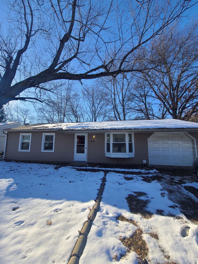 Champaign House: 505 South Duncan Road