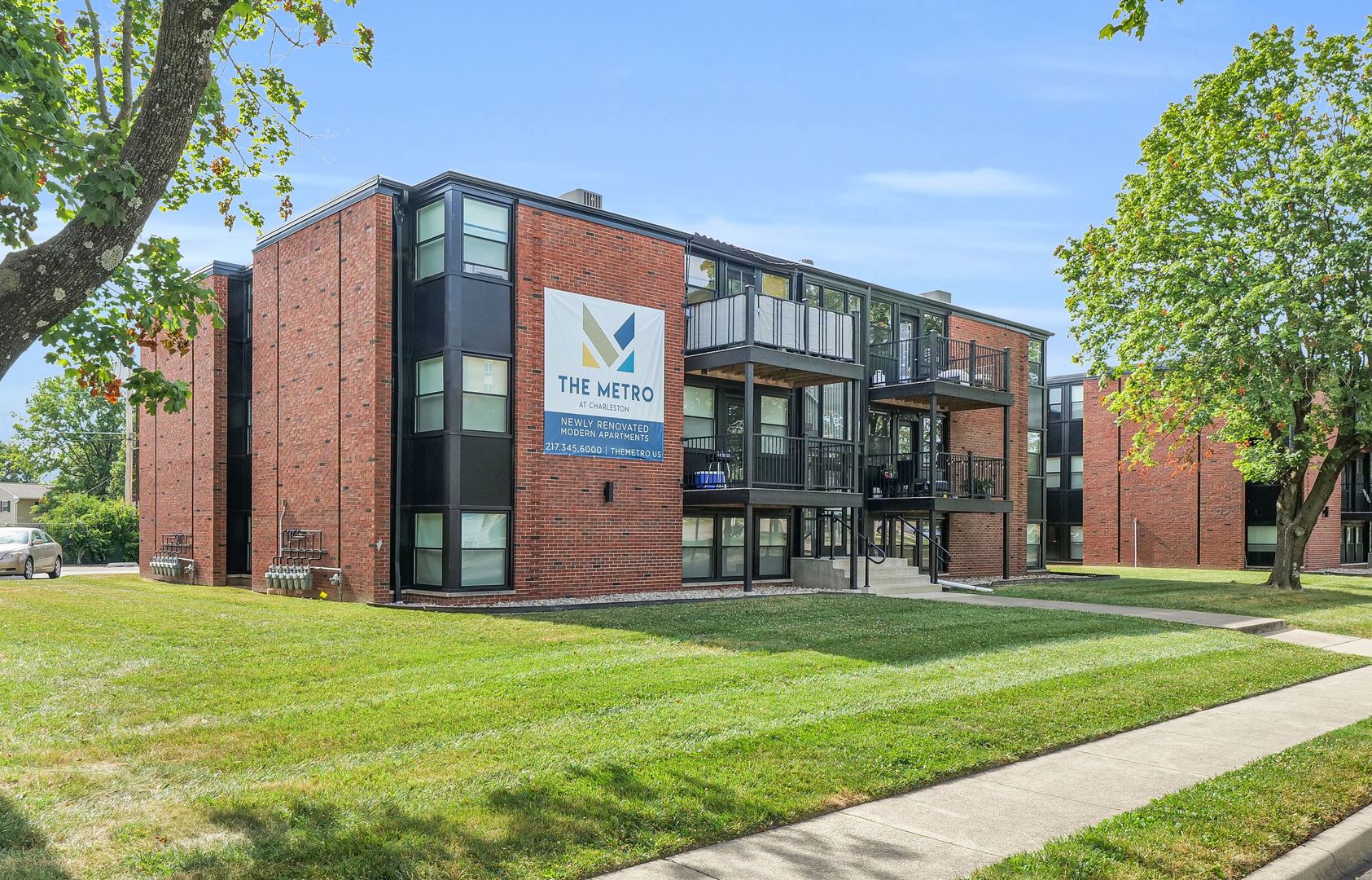 Charleston Apartment: 2204 9th Street