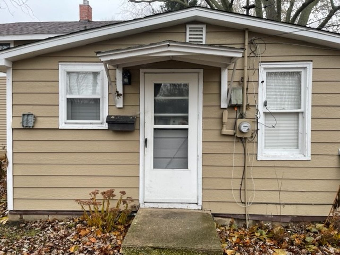 Rantoul Apartment: 411 East Campbell