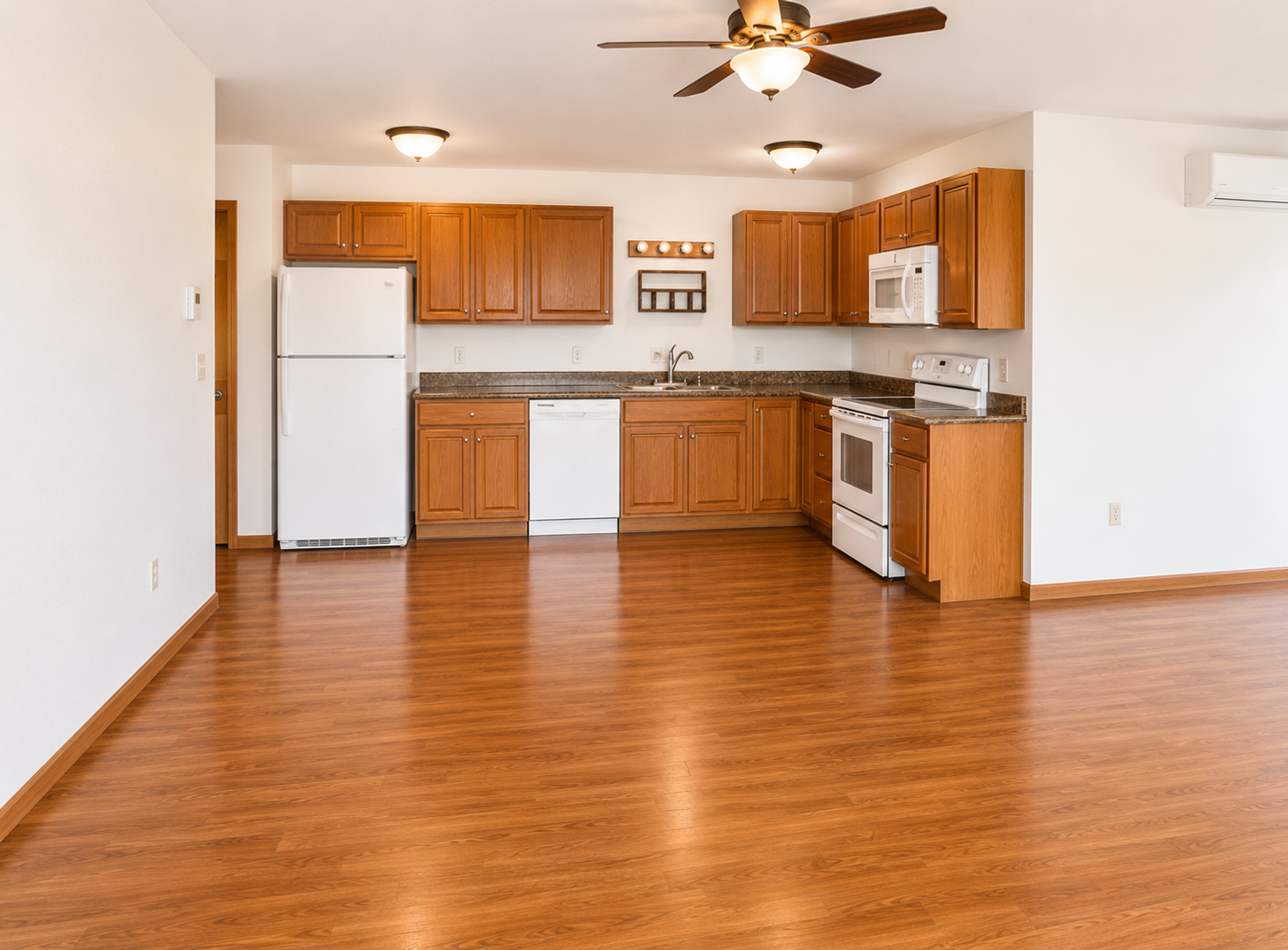 Galesville Apartment: 16210 Ridgeiew Dr
