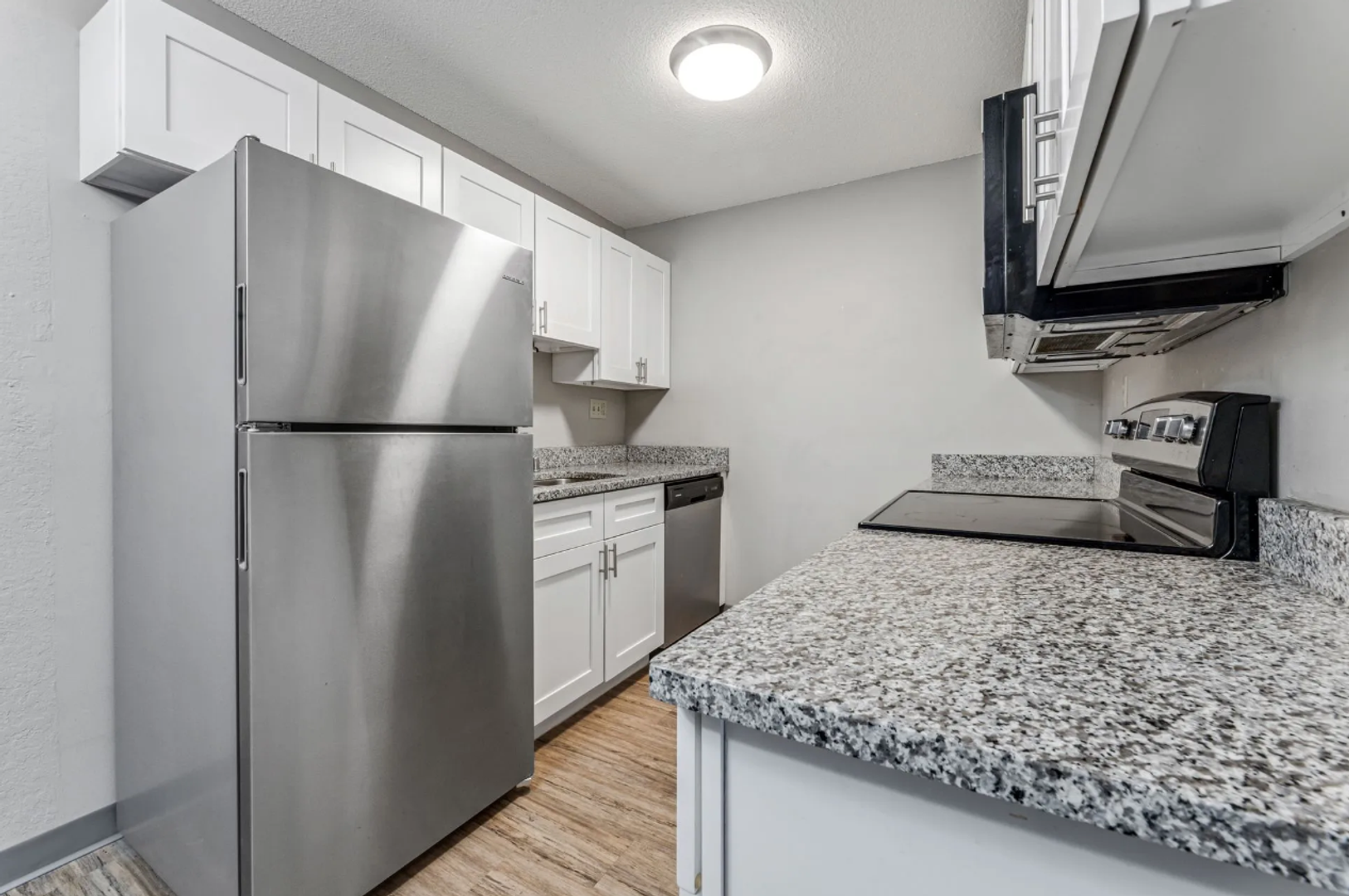 La Crosse Apartment: 4405 Mormon Coulee Rd.