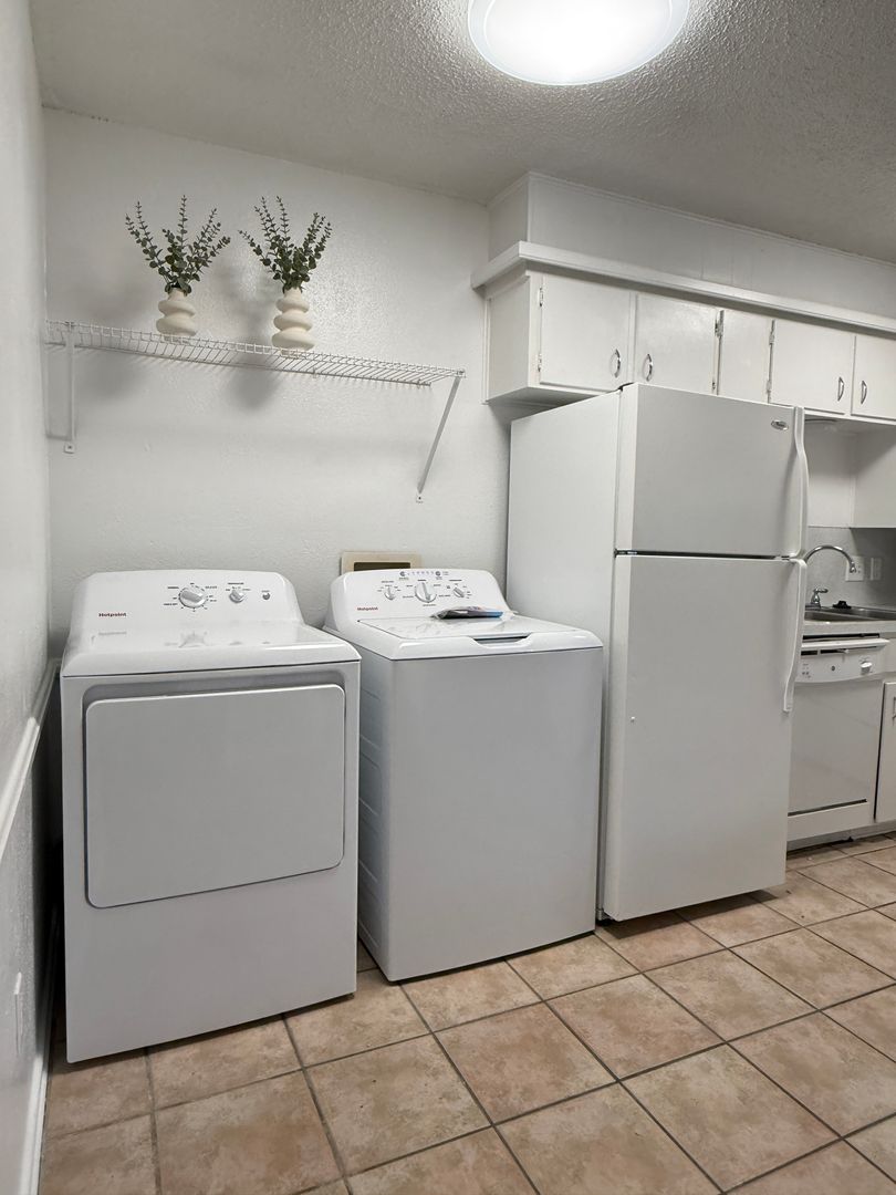 Lubbock Apartment: 4213 18th Street