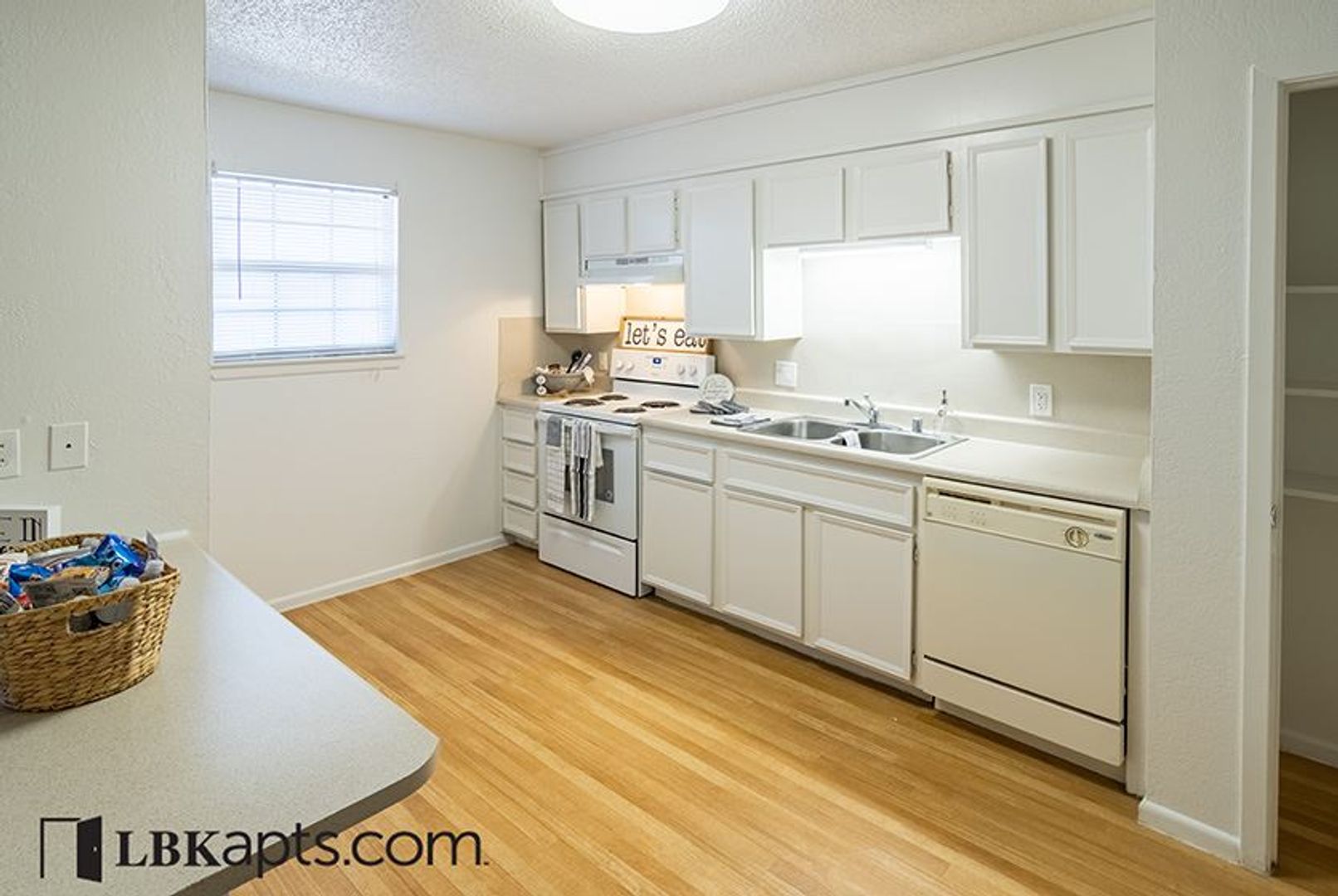Lubbock Apartment: 4312 17th Street