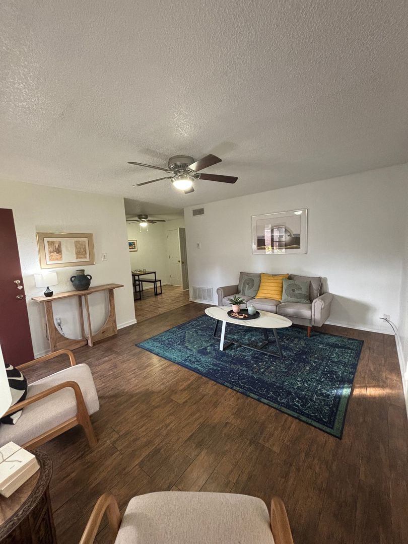 Lubbock Apartment: 3424 Frankford Avenue