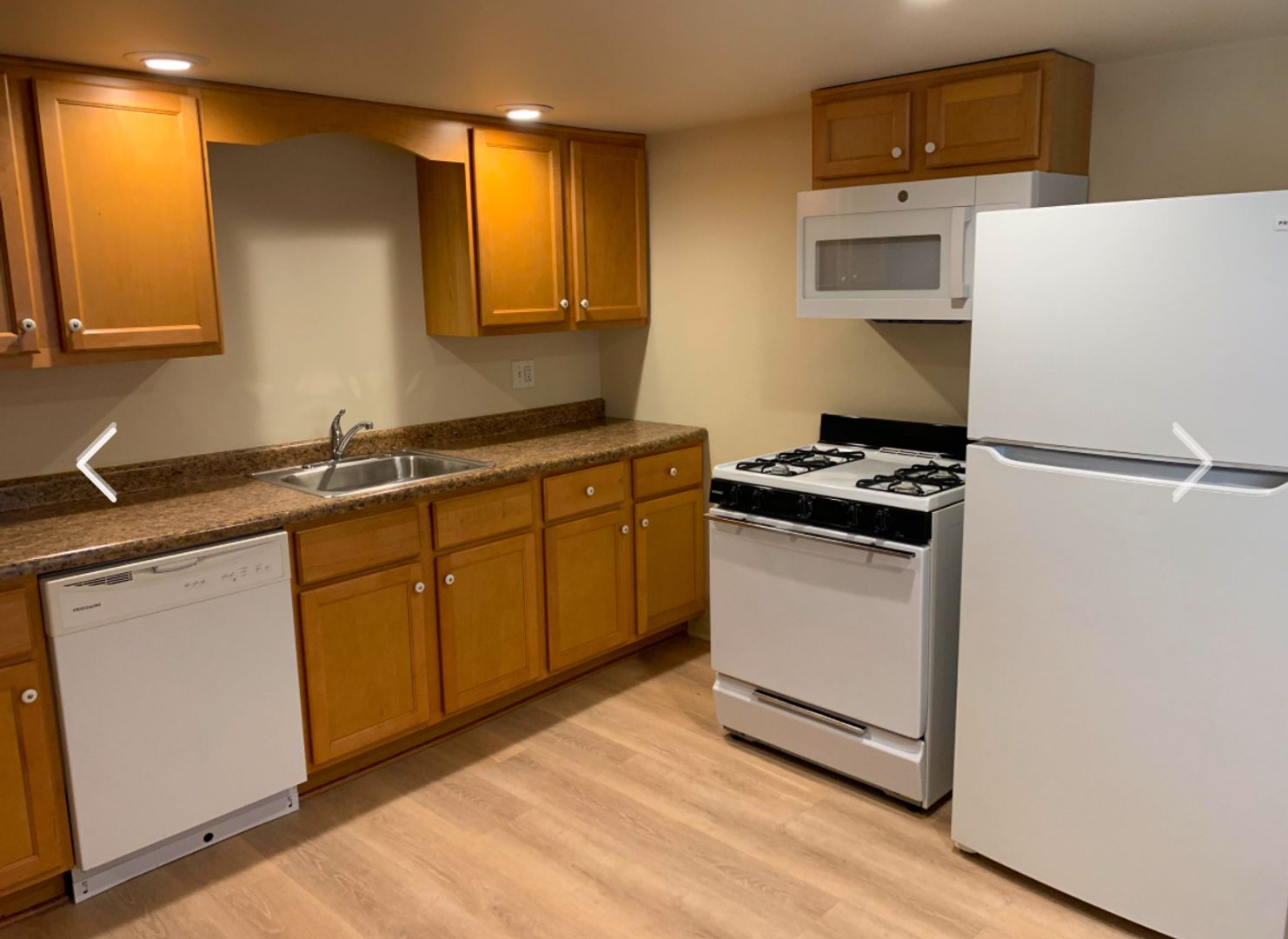 Joliet Apartment: 420 Bethel Dr