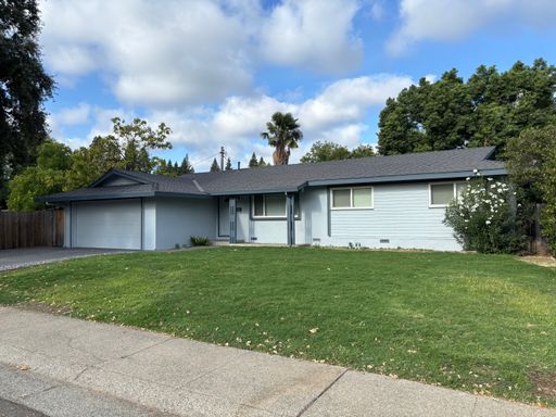 Recently Updated Fair Oaks Home! – photo 1