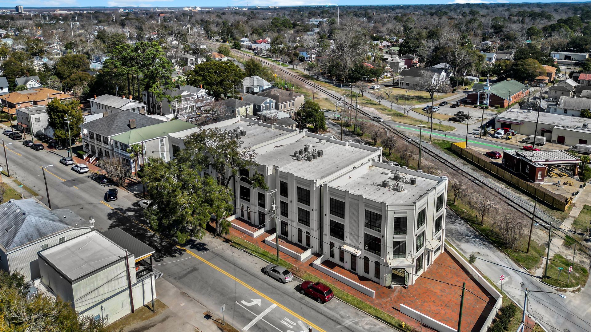 Savannah Apartment: 2018 Habersham St