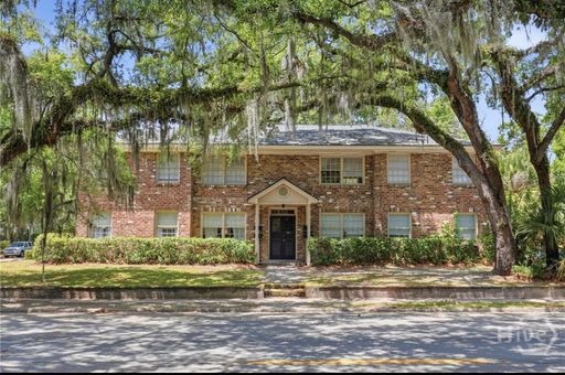 Cozy 2 bed 1 bath unit in a great location! – photo 1