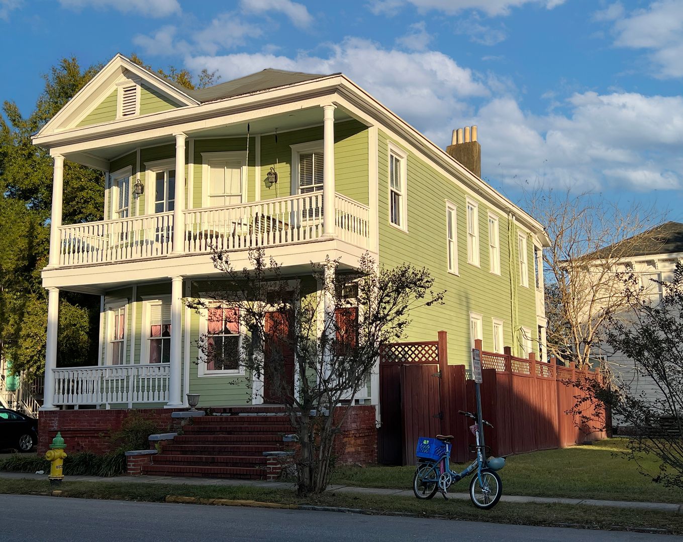 Savannah House: 1504 Habersham St