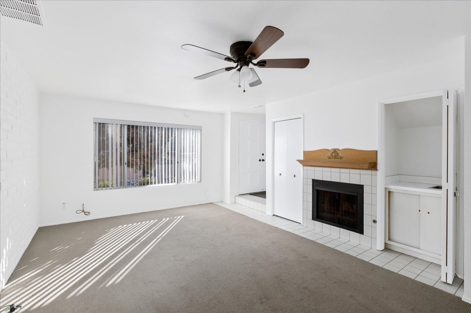 Escondido Condo: 831 E 3rd Ave #19