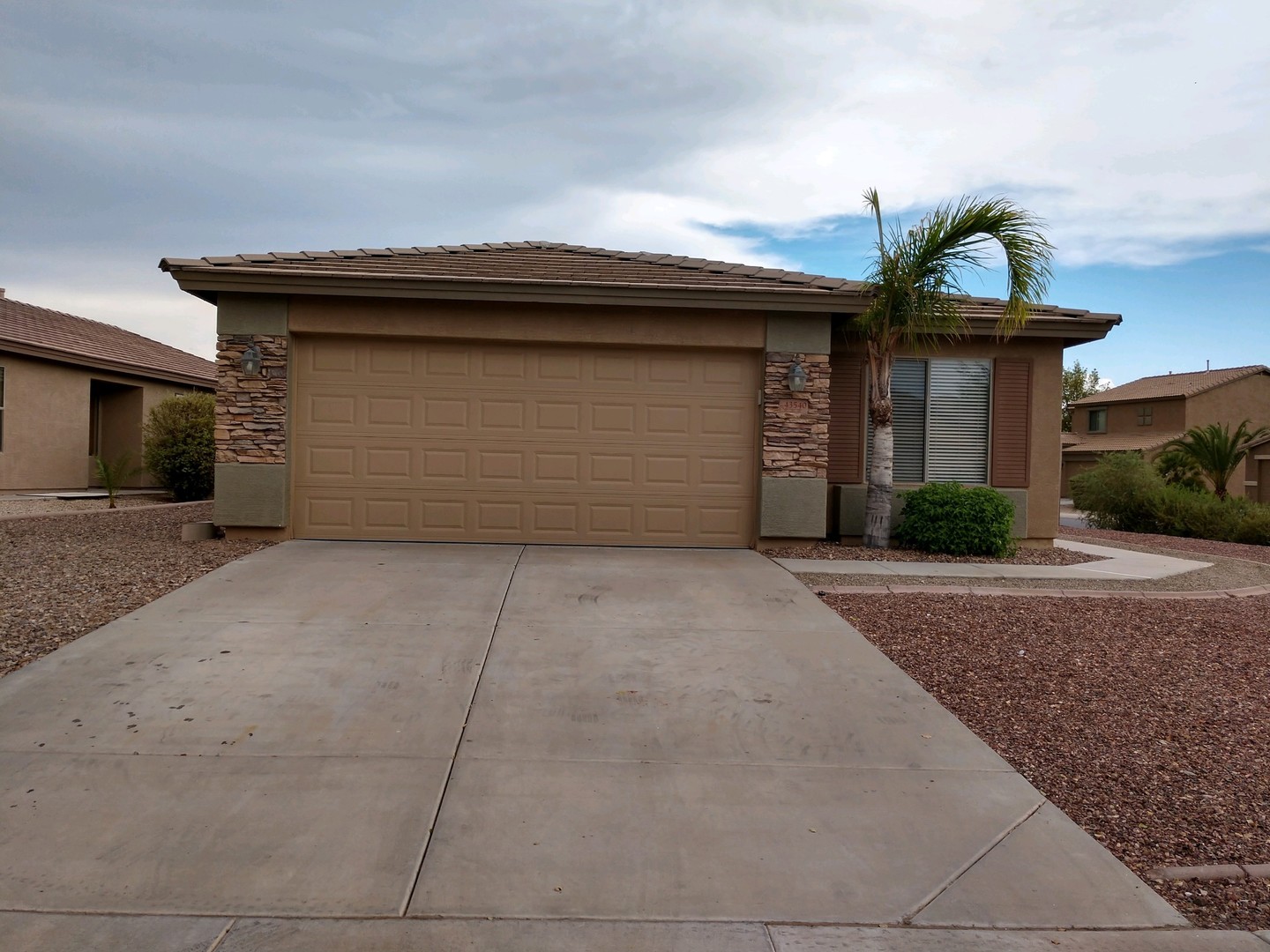 Maricopa House: 43540 W Bedford Dr