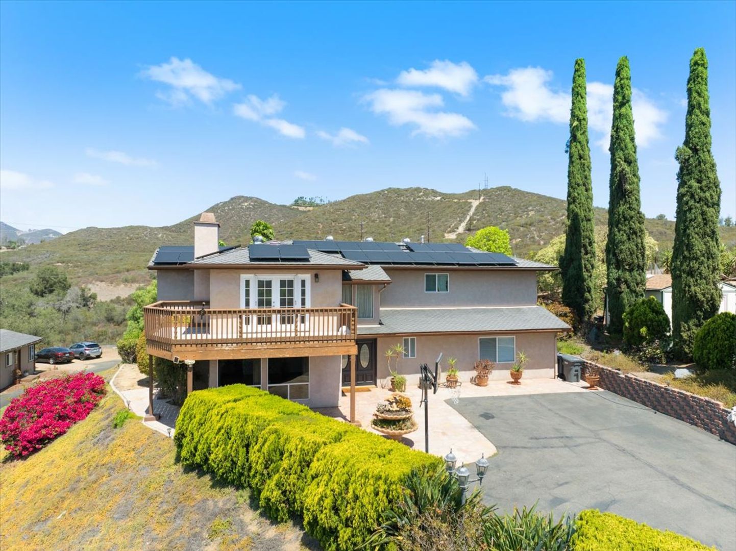Escondido House: 10028 Del Dios