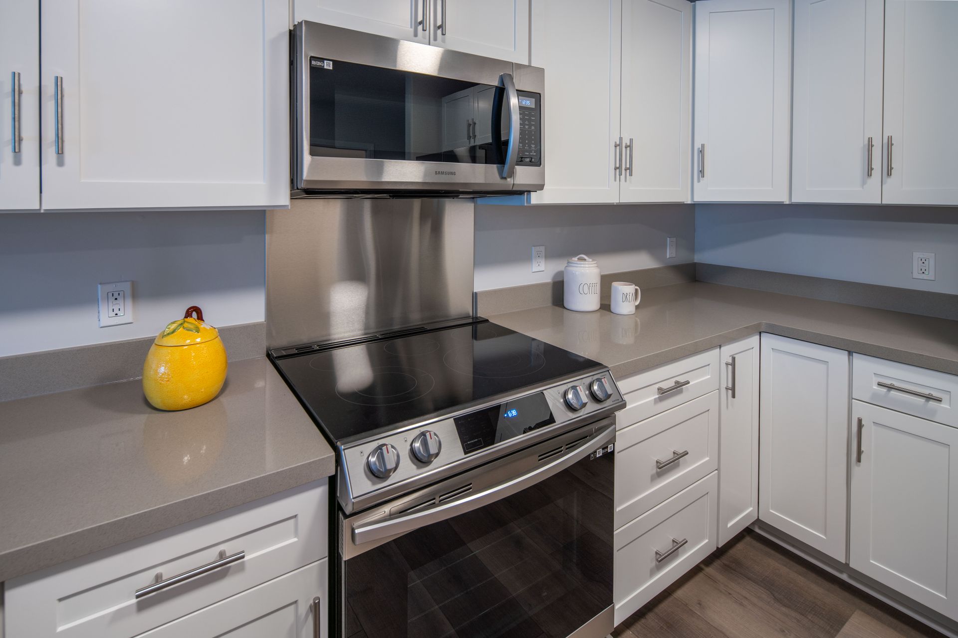 Village Place Apartments 7 of 12