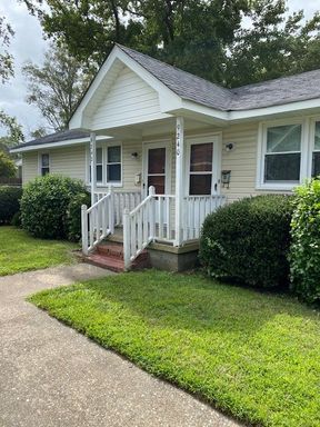 9240 Buckman Ave. – photo 1