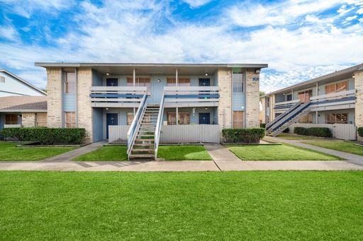 2 Bedroom Apartment – 2828 61st Street, Galveston, TX 77551