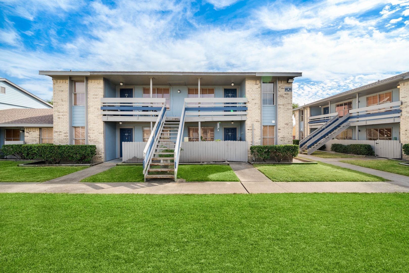 Galveston Apartment: 2828 61st Street