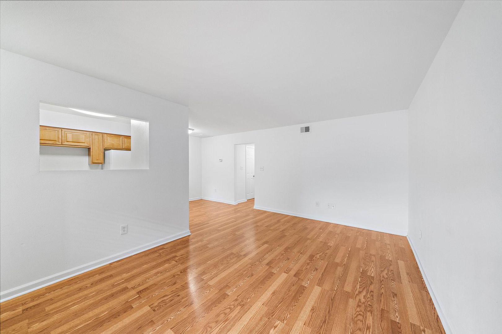 Galveston Apartment: 100 Market Street