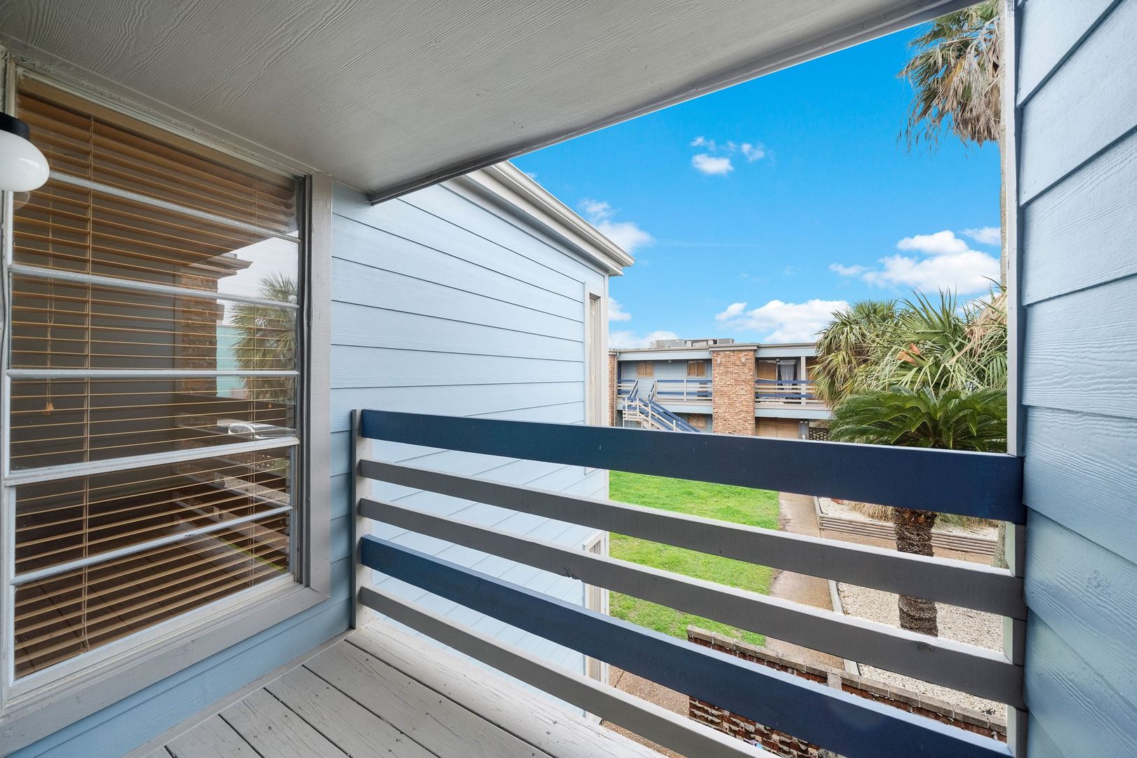 Galveston Apartment: 100 Market Street