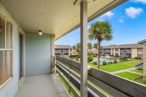 2 Bedroom Apartment – 2828 61st Street, Galveston, TX 77551