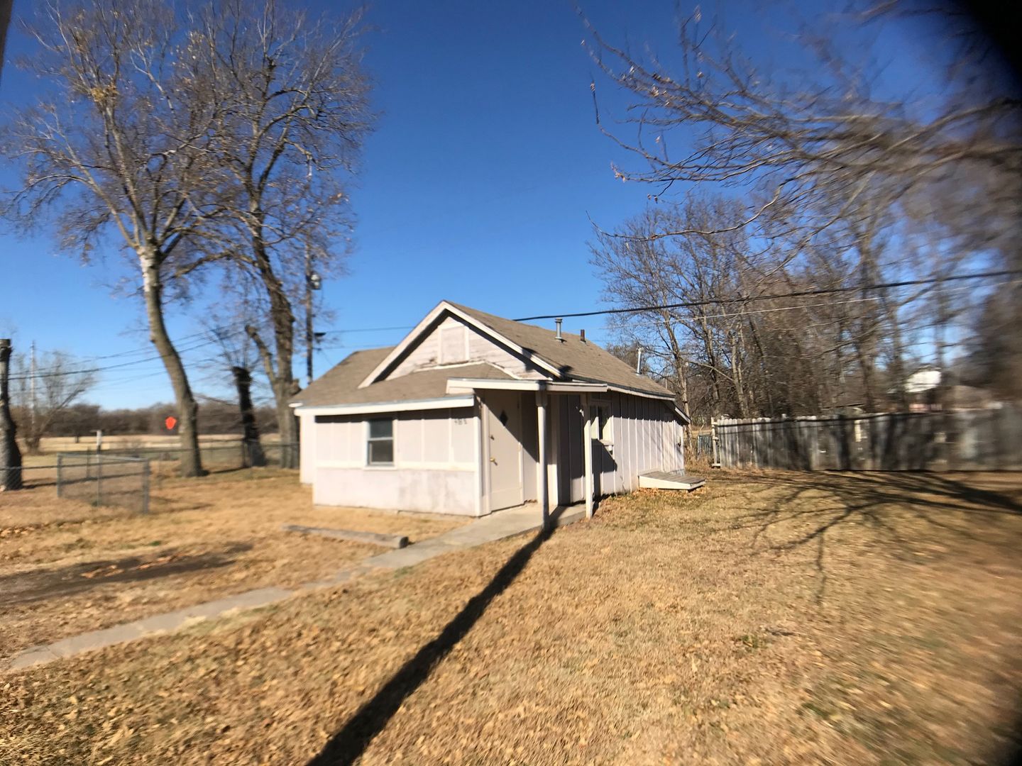 Junction City House: 418 1/2 W 14th