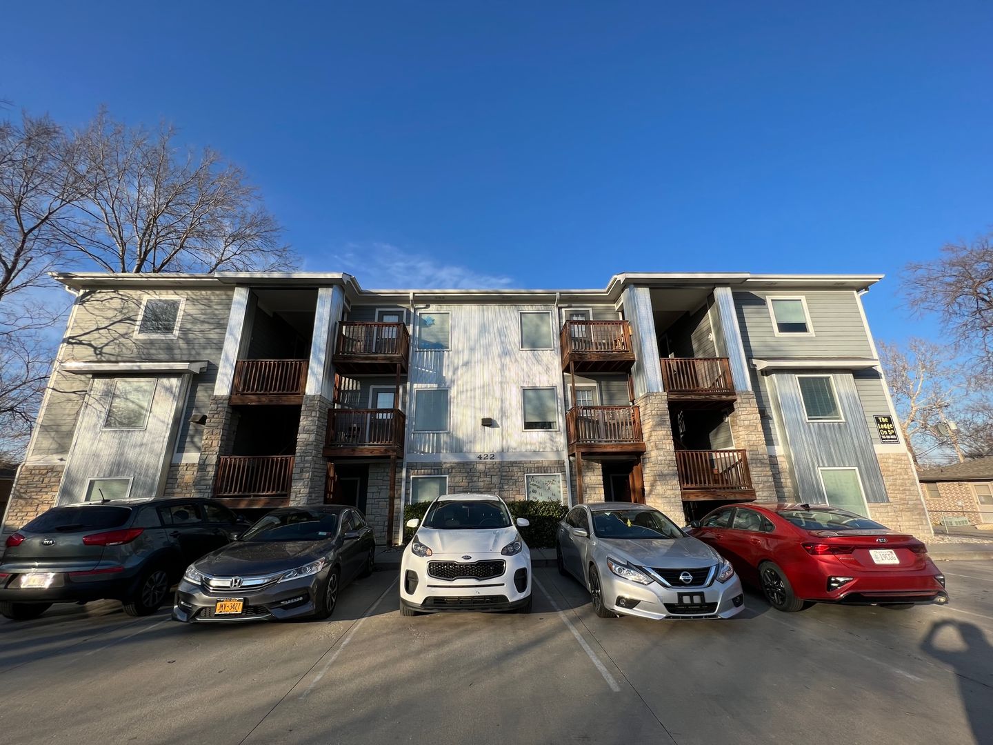 Junction City Apartment: 422 W. 5th