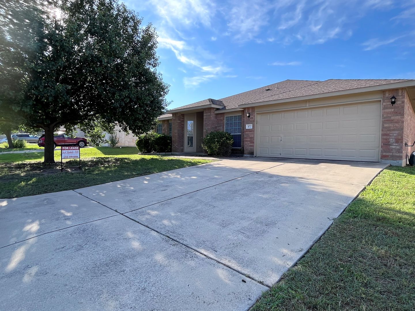 Harker Heights House: 102 Lone Shadow Dr