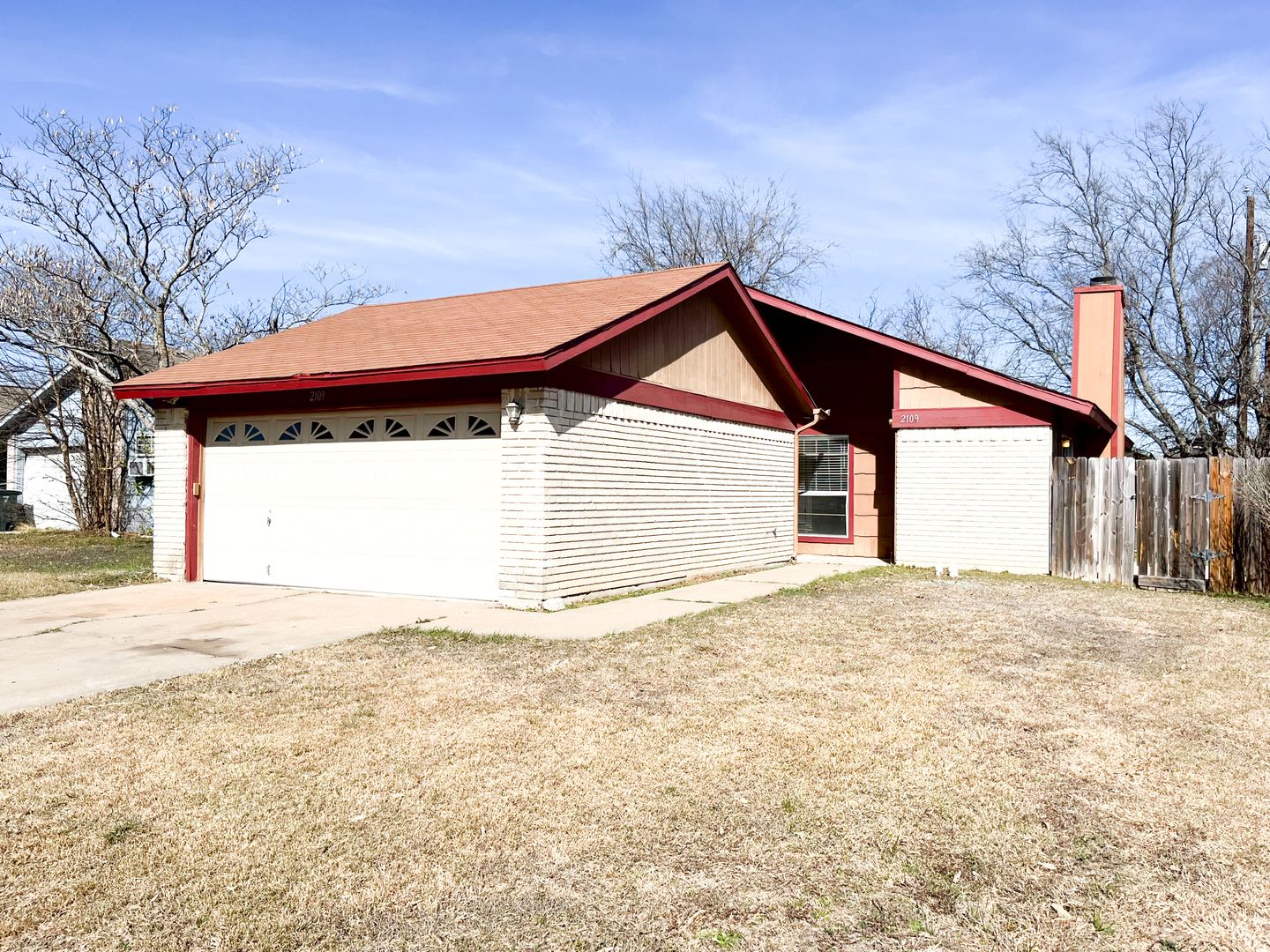 Killeen House: 2109 Coach Dr