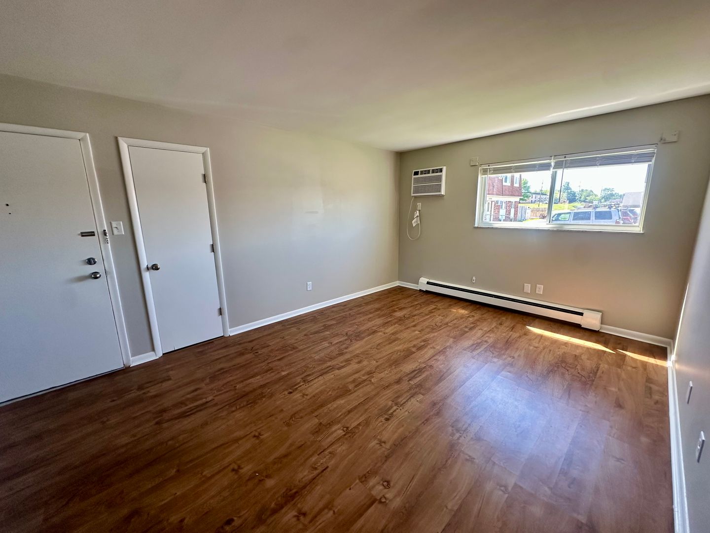 Rushville Apartment: 1616 N Main