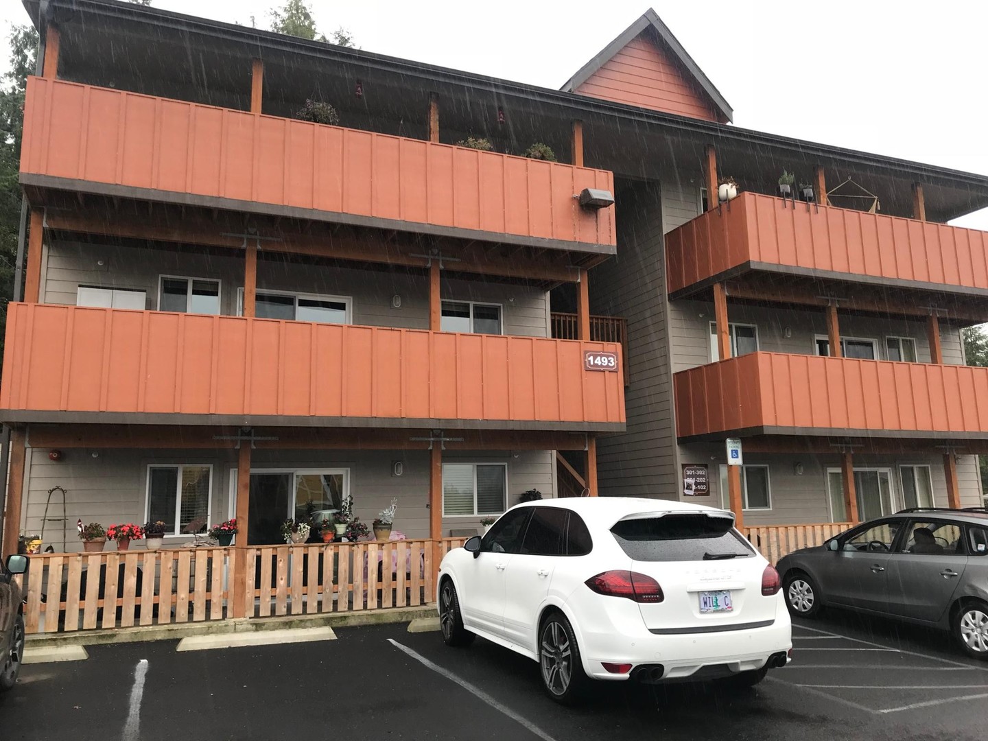 Warrenton Apartment: 1493 SE Honeysuckle Loop