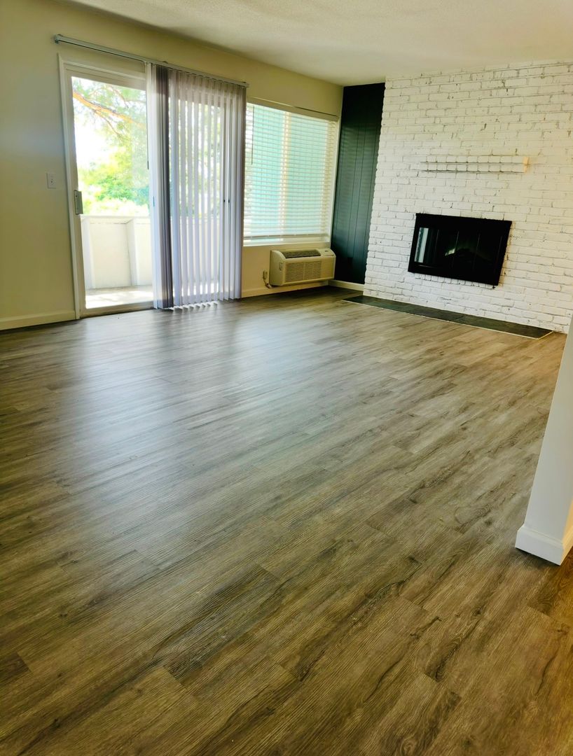 Richland Apartment: 1327 Goethals Dr