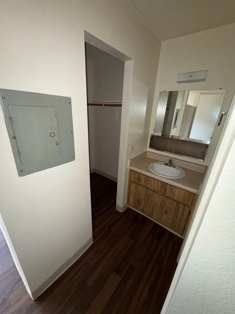 Sierra Vista Apartment: 500 S Coronado Drive