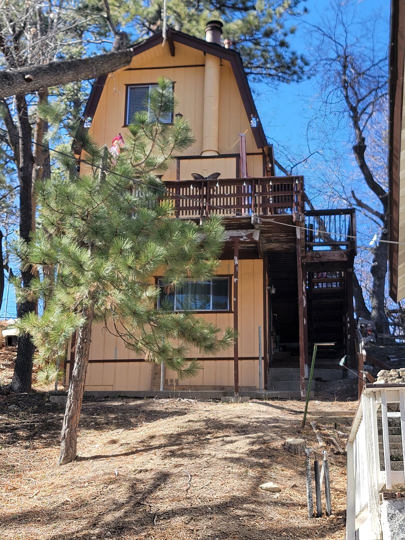 Running Springs House: 32826 Truman Lane