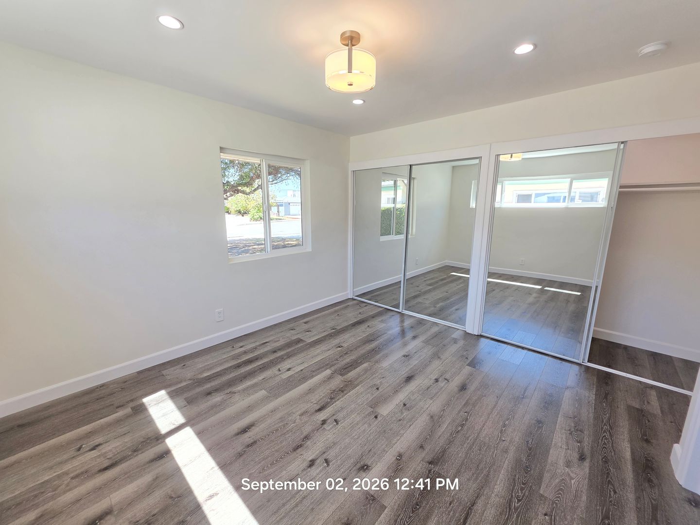 858 N Darfield Ave 15 of 21