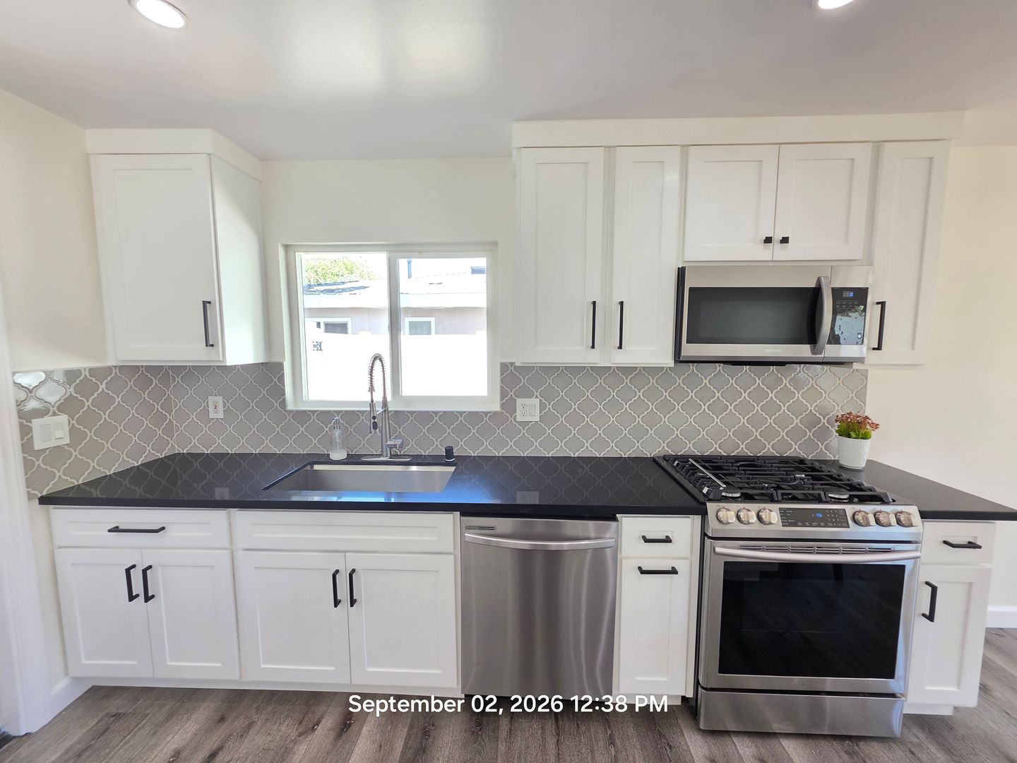 858 N Darfield Ave 5 of 12