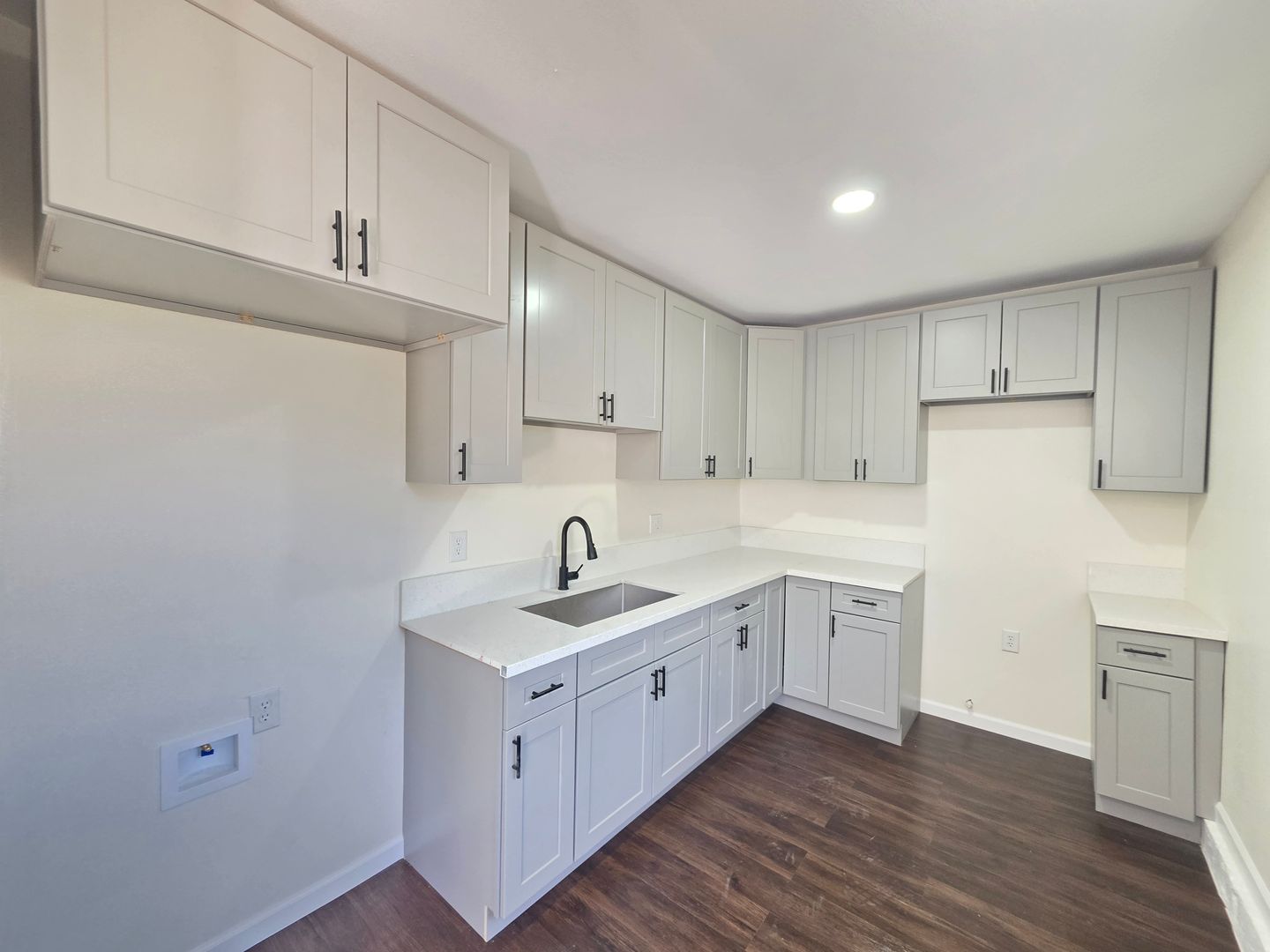 Lancaster Apartment: 44113 4th St E