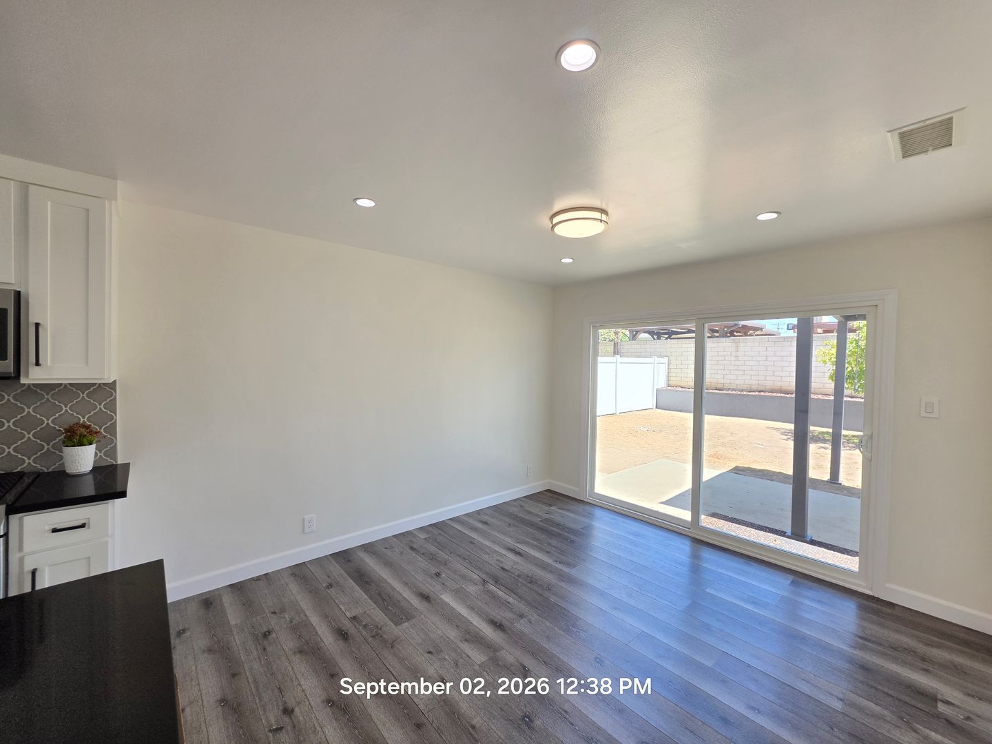 858 N Darfield Ave 8 of 12