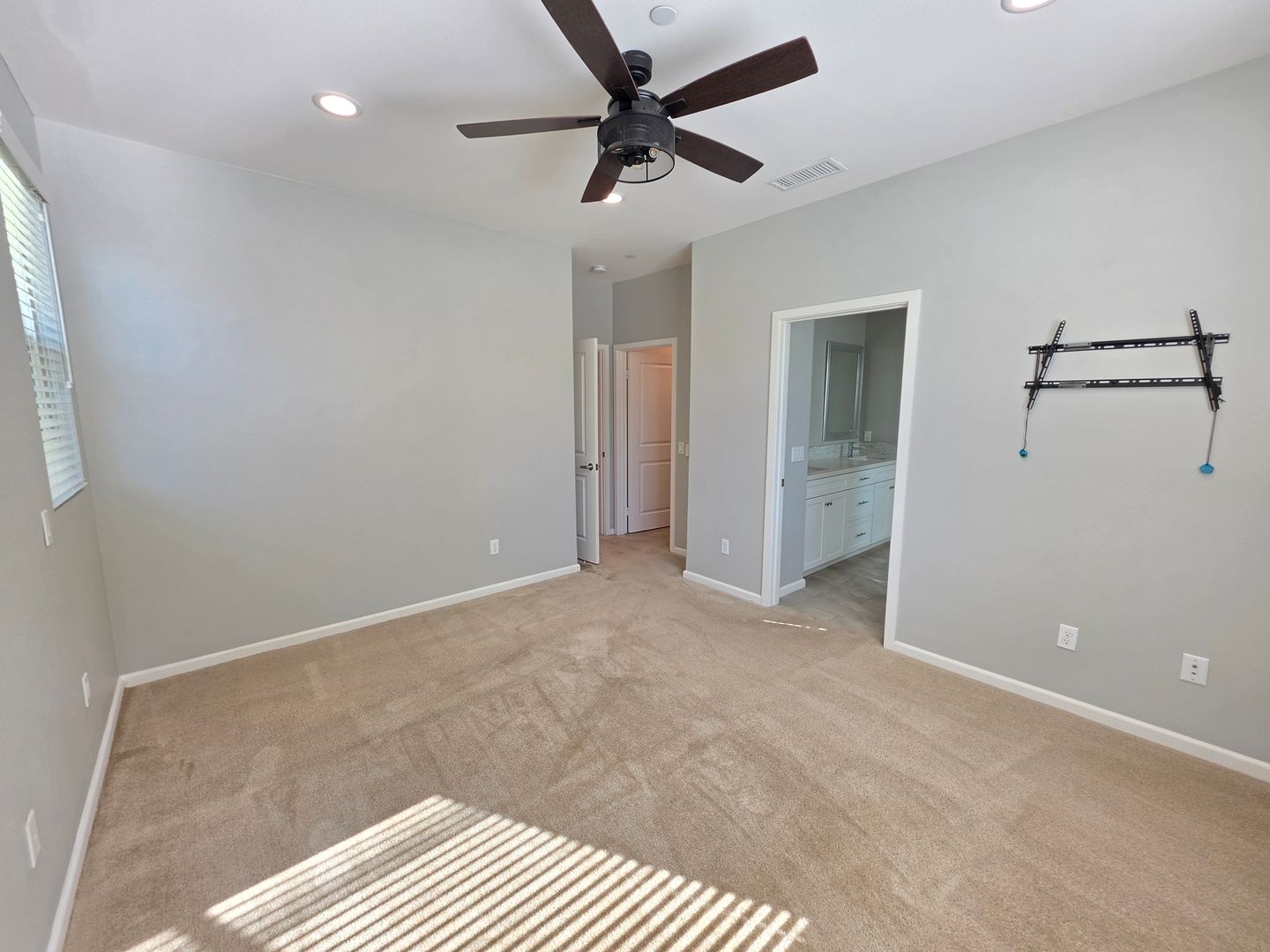 14910 W Castille Way 15 of 27