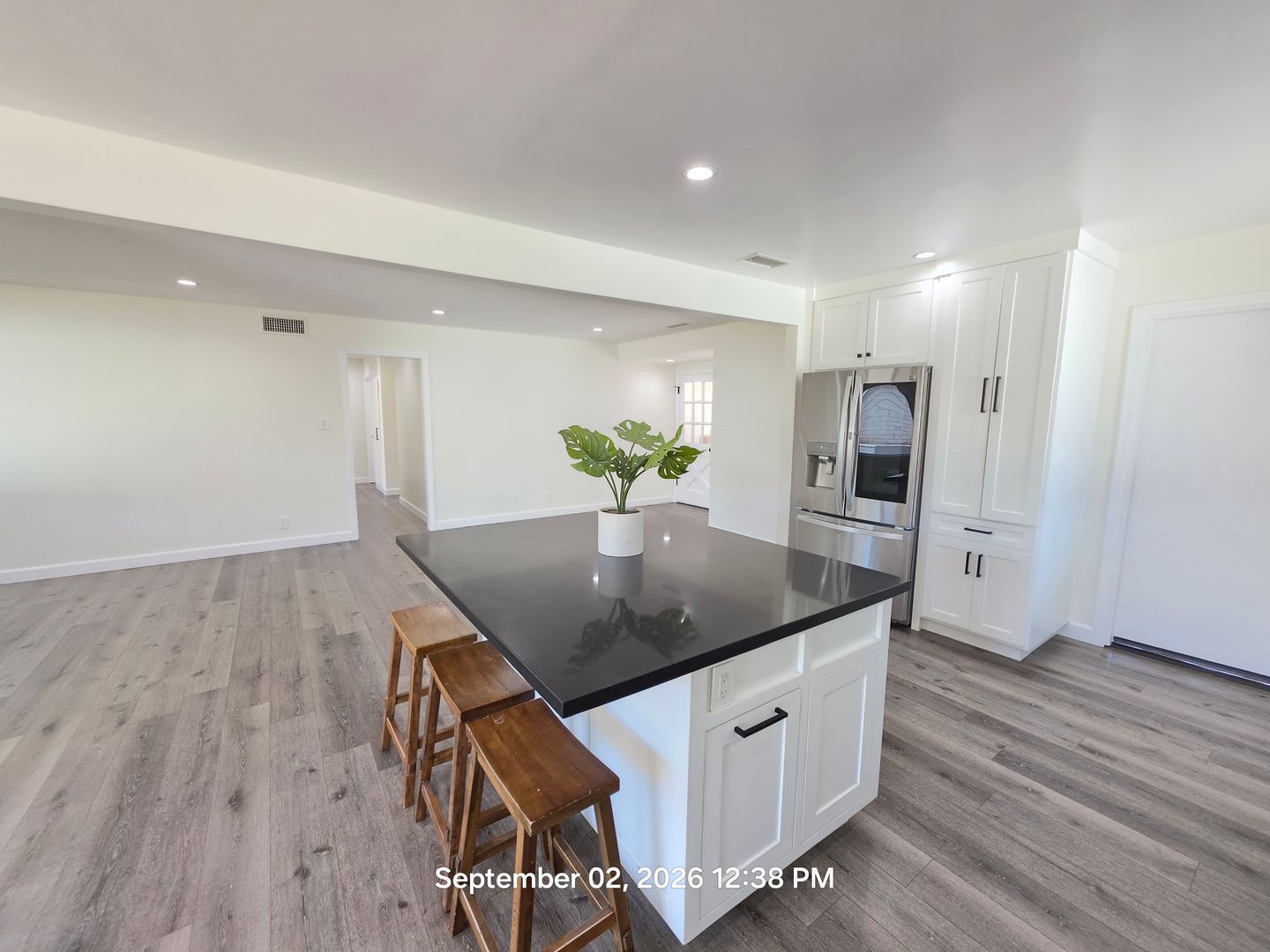 858 N Darfield Ave 6 of 12