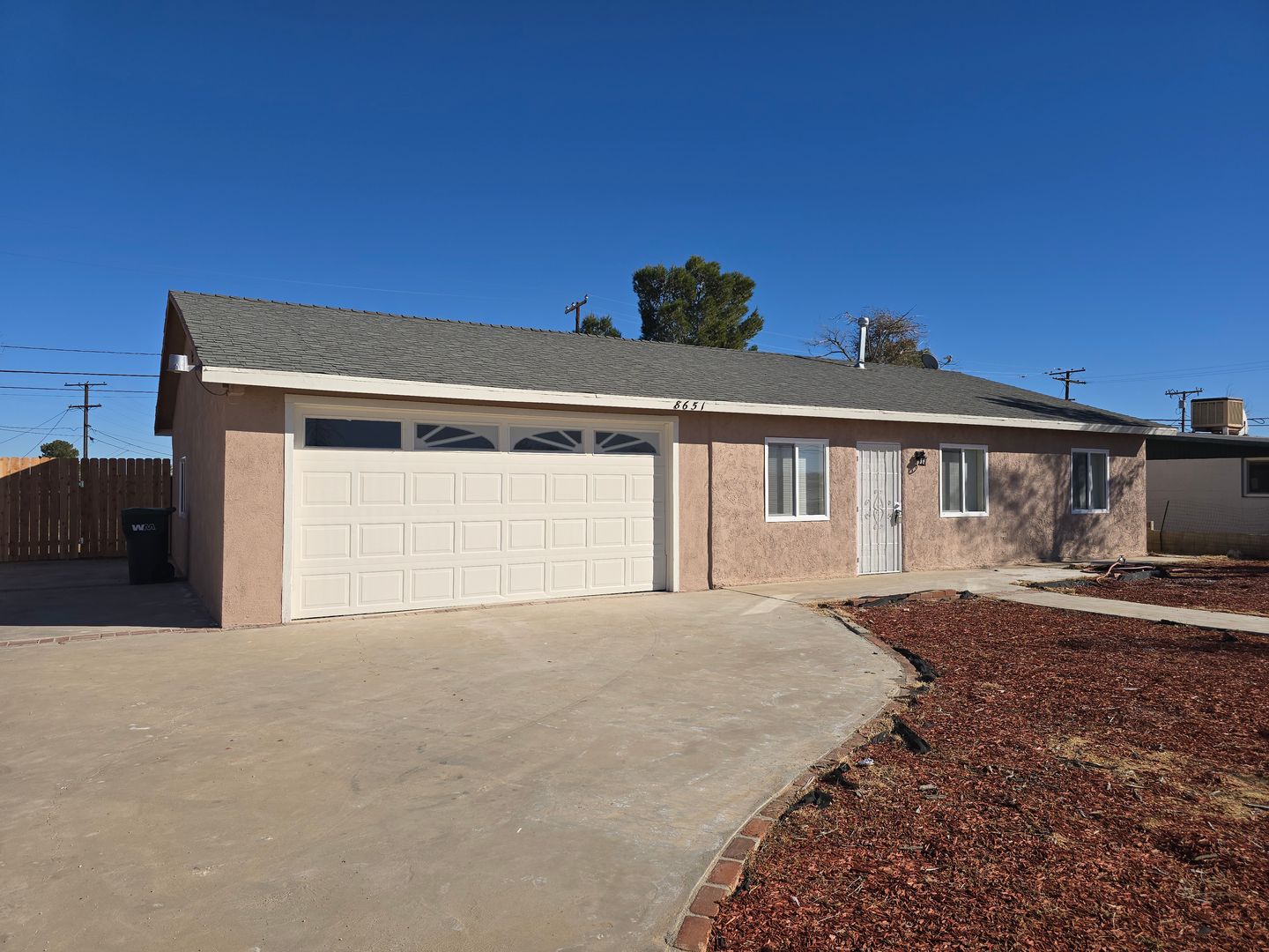 California City House: 8651 S Loop Blvd