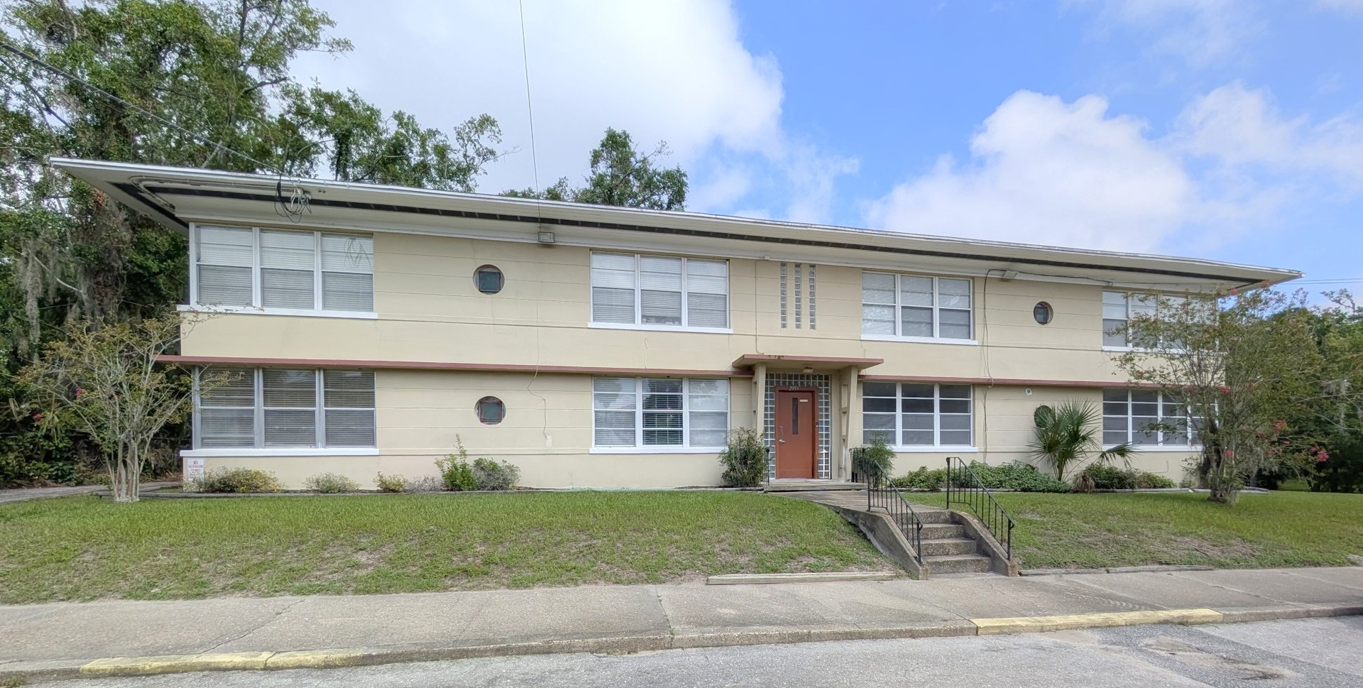 Jacksonville Apartment: 1320 Willow Branch Ave