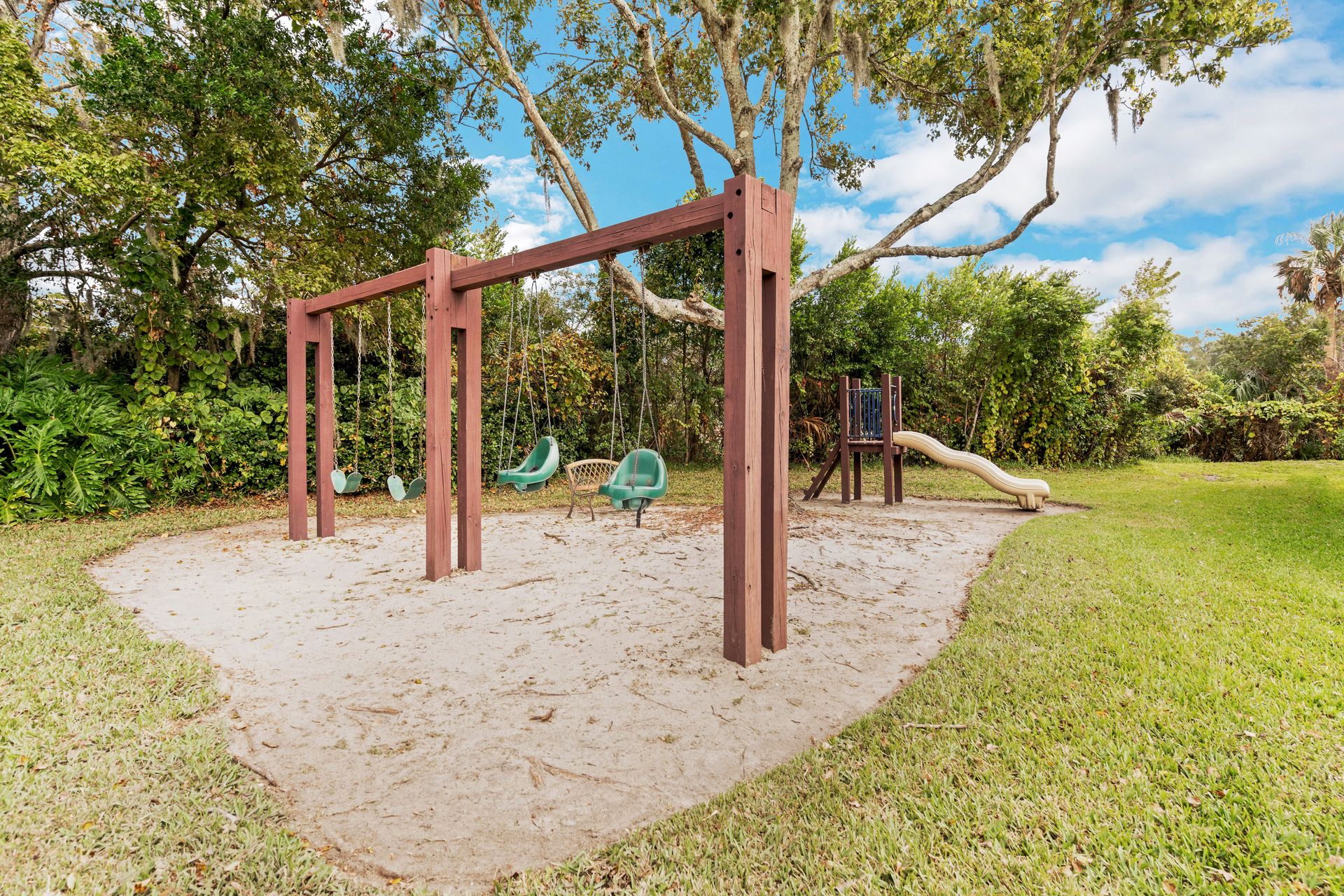 Jacksonville Apartment: 2768 Jimmy Buffett Mem Hwy