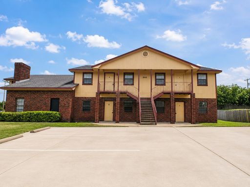 ***1-Week Free Rent***2502 Schulze Dr Unit 5 – photo 1