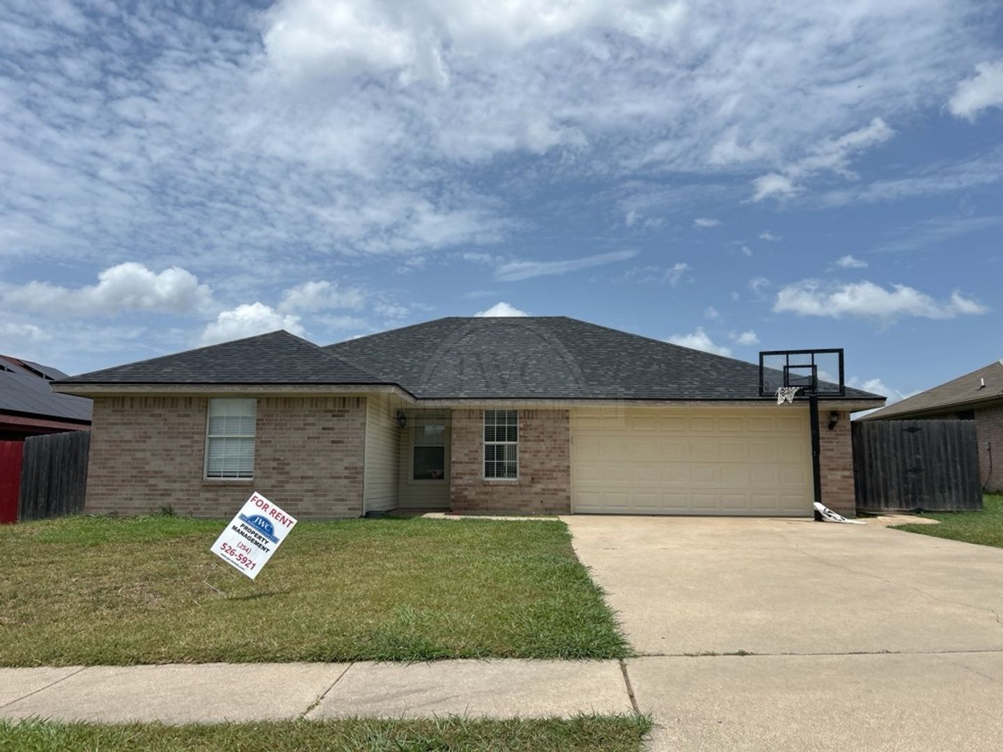 Killeen House: 2611 Littlewood Dr.